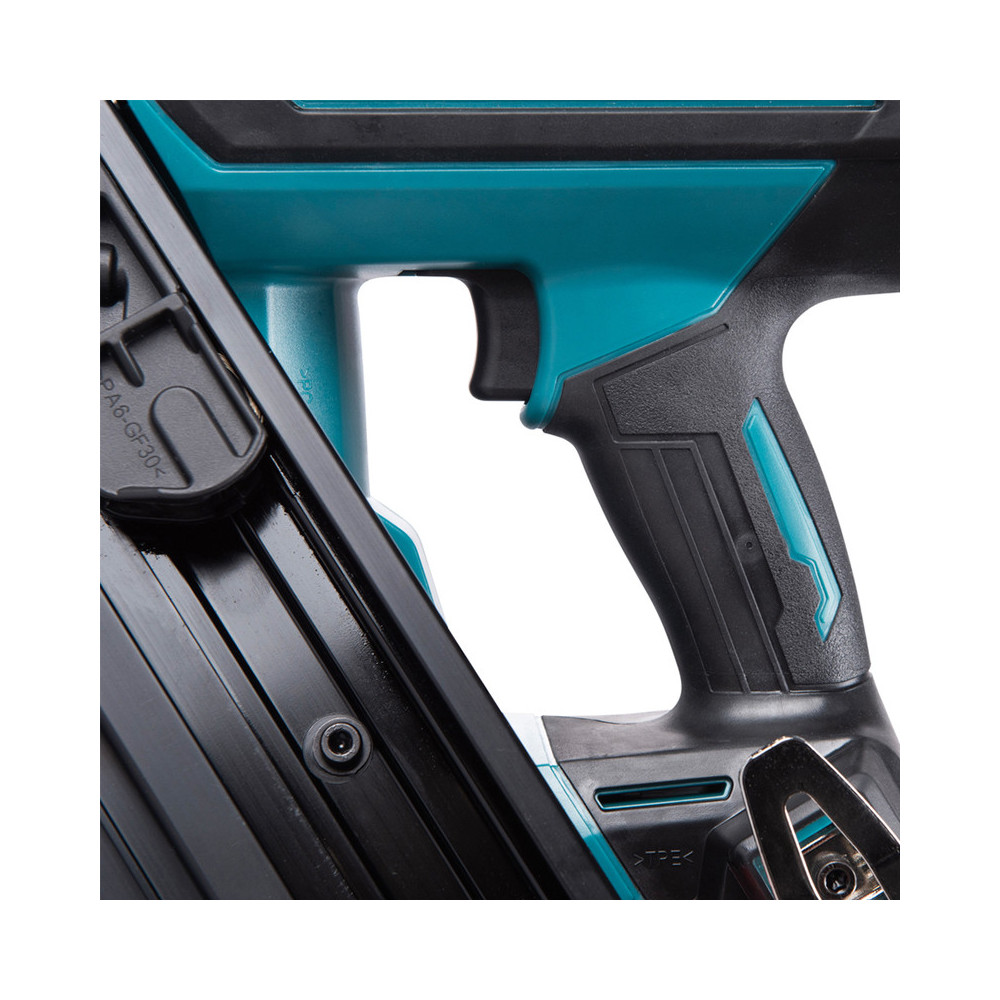 Cloueur de charpente sans fil Makita DBN900RTE - 18V LXT - clous 50 à 90 mm - 2 batteries 5,0 Ah + chargeur - coffret