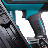 Cloueur de charpente sans fil Makita DBN900RTE - 18V LXT - clous 50 à 90 mm - 2 batteries 5,0 Ah + chargeur - coffret
