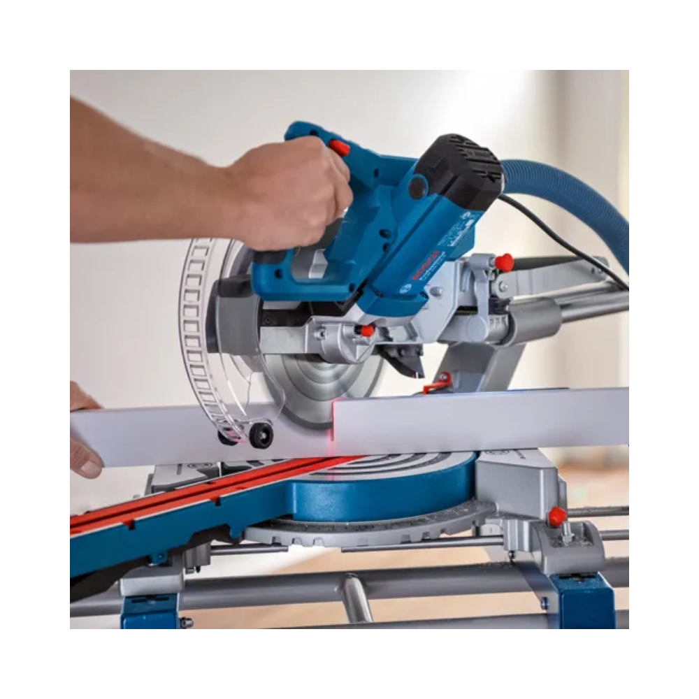 Scie à onglet radiale filaire Bosch 0601B49000 GCM 305-216 D - 1 200 W - 5.200 tr/min