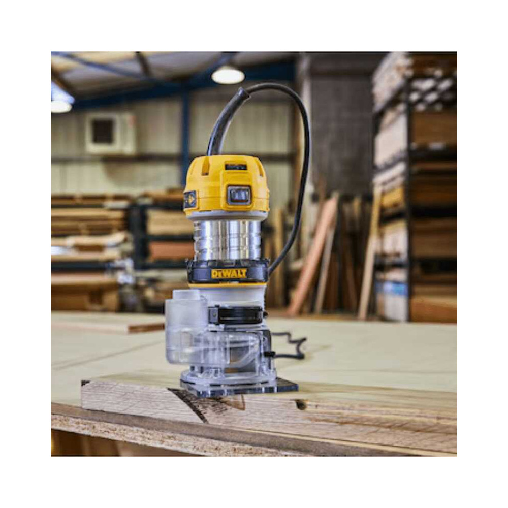 Affleureuse filaire DeWalt D26200-QS - 900 W