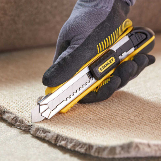 Cutter à cartouche 18 mm Stanley FATMAX 0-10-481