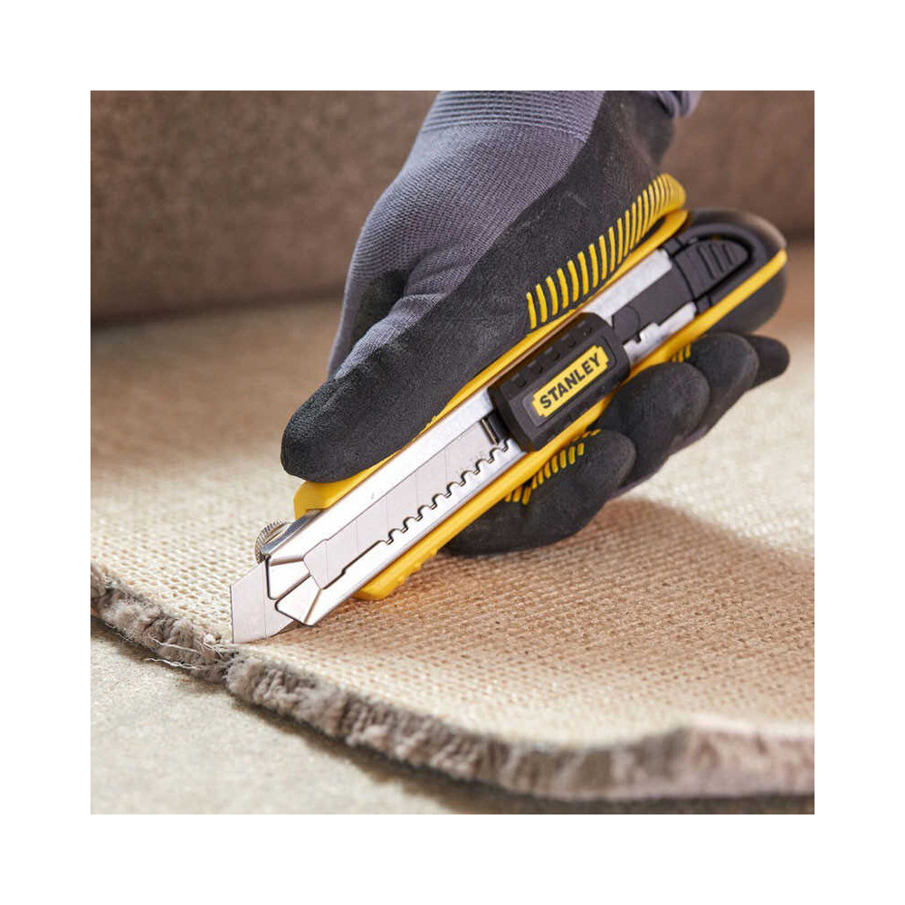 Cutter à cartouche 18 mm Stanley FATMAX 0-10-481