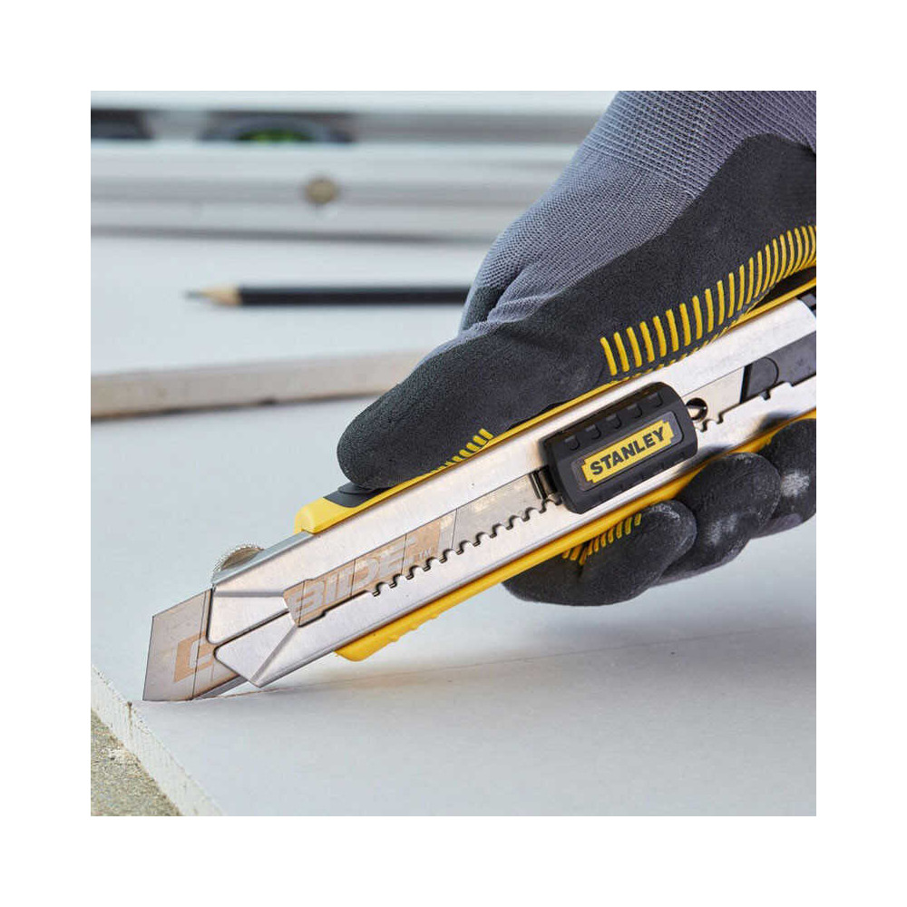 Cutter à cartouche 18 mm Stanley FATMAX 0-10-481