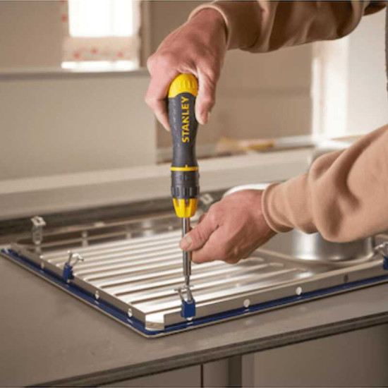 Tournevis à cliquet multi-embouts Stanley 0-68-010