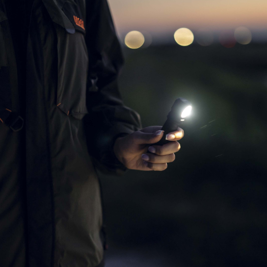 Lampe frontale Armytek Wizard C2 Pro Max LR F06702PC - 4 150 lm - lumière froide - batterie 21700 protégée + chargeur