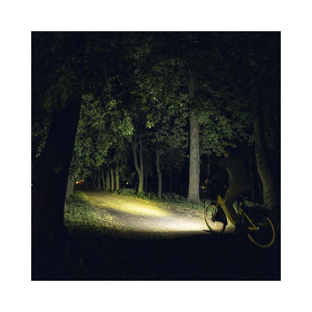 Lampe torche Armytek Prime C1 Pro F07901W - 930 lm - lumière chaude - batterie 18350