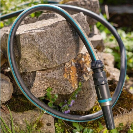 Kit tuyau d'arrosage Gardena 18931-20 - EcoLine - 20 m 13 mm + nécessaire de base