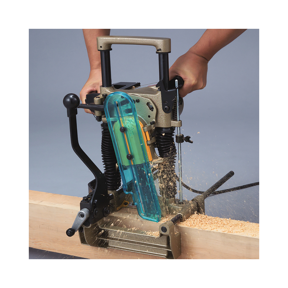 Mortaiseuse à chaîne Makita 7104L