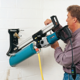 Carotteuse à eau filaire Makita DBM131 - 1500 W - Ø132 mm - PRCD - coffret