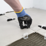 Brides de nivellement Delta Level System joint 2 mm - carreaux 3 à 12 mm - 200 pièces Rubi 2853