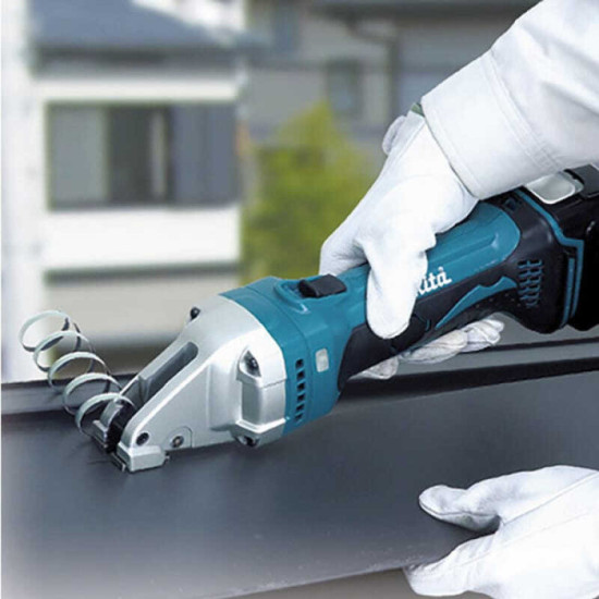 Cisaille métal Makita DJS161Z 18V LXT tôle