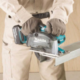 Scie circulaire Makita DCS552RTJ 18V 136 mm 2 x 5,0 Ah
