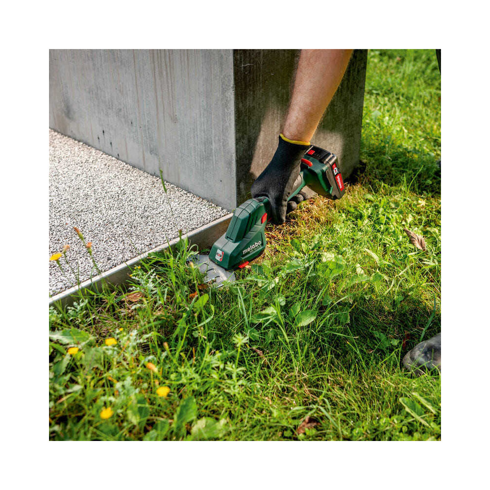 Cisaille à gazon Metabo SGS 18 LTX Q 18V CAS nue