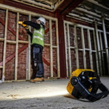 Projecteur DeWalt DCL077-XJ 18V XR 2 000 lumens IP54