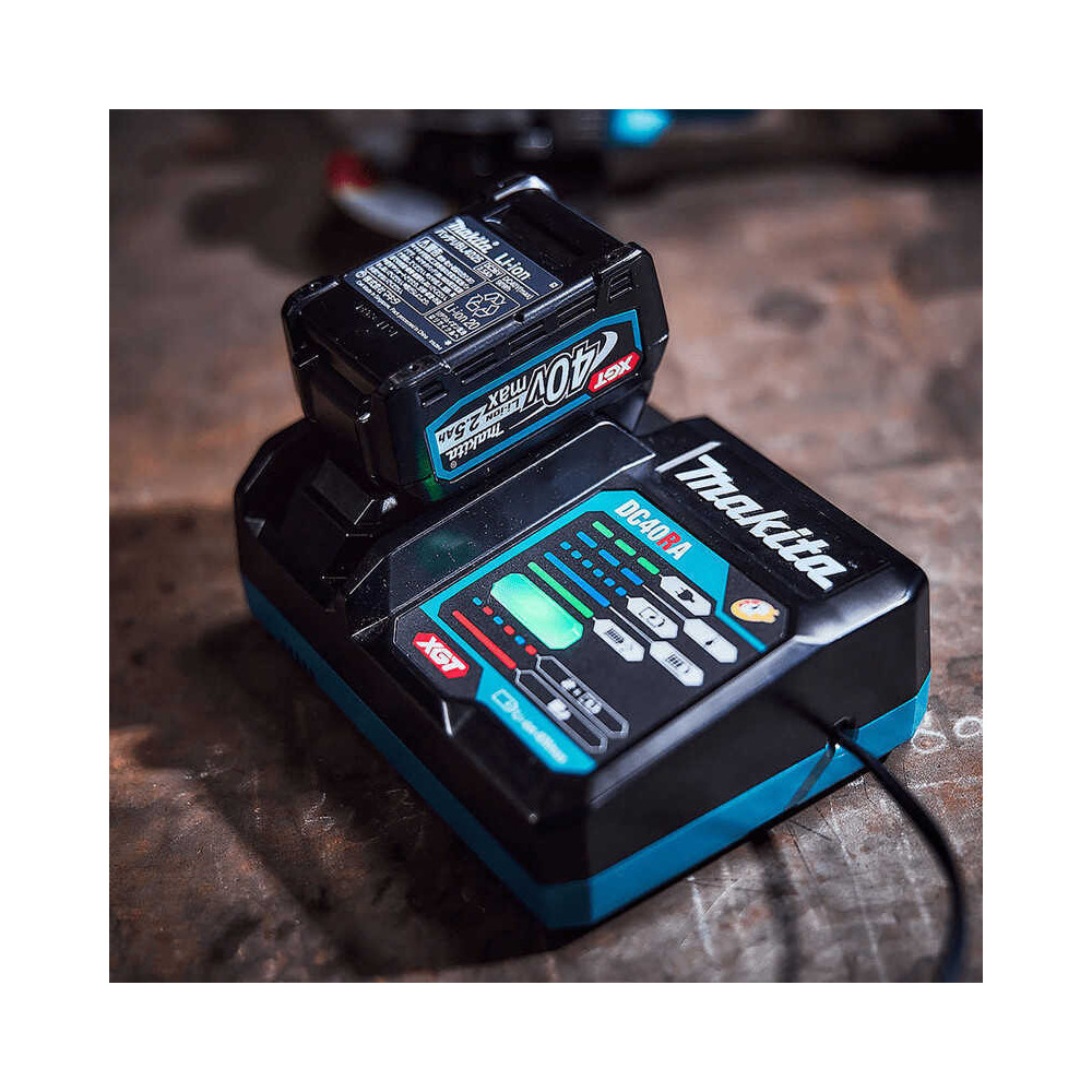 Chargeur rapide Makita DC40RA 40V max XGT