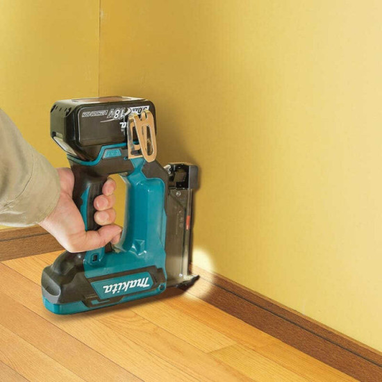 Cloueur à micro-pointes sans fil Makita DPT353RFJ
