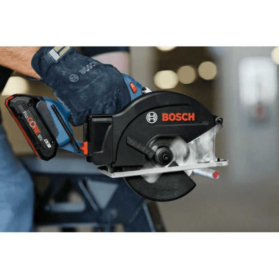Scie circulaire sans fil Bosch GKM 18V-50 2 x 5,0 Ah