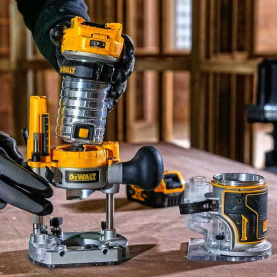 Affleureuse DeWalt DCW604P2-QW 18V XR 930 W 2 x 5,0 Ah