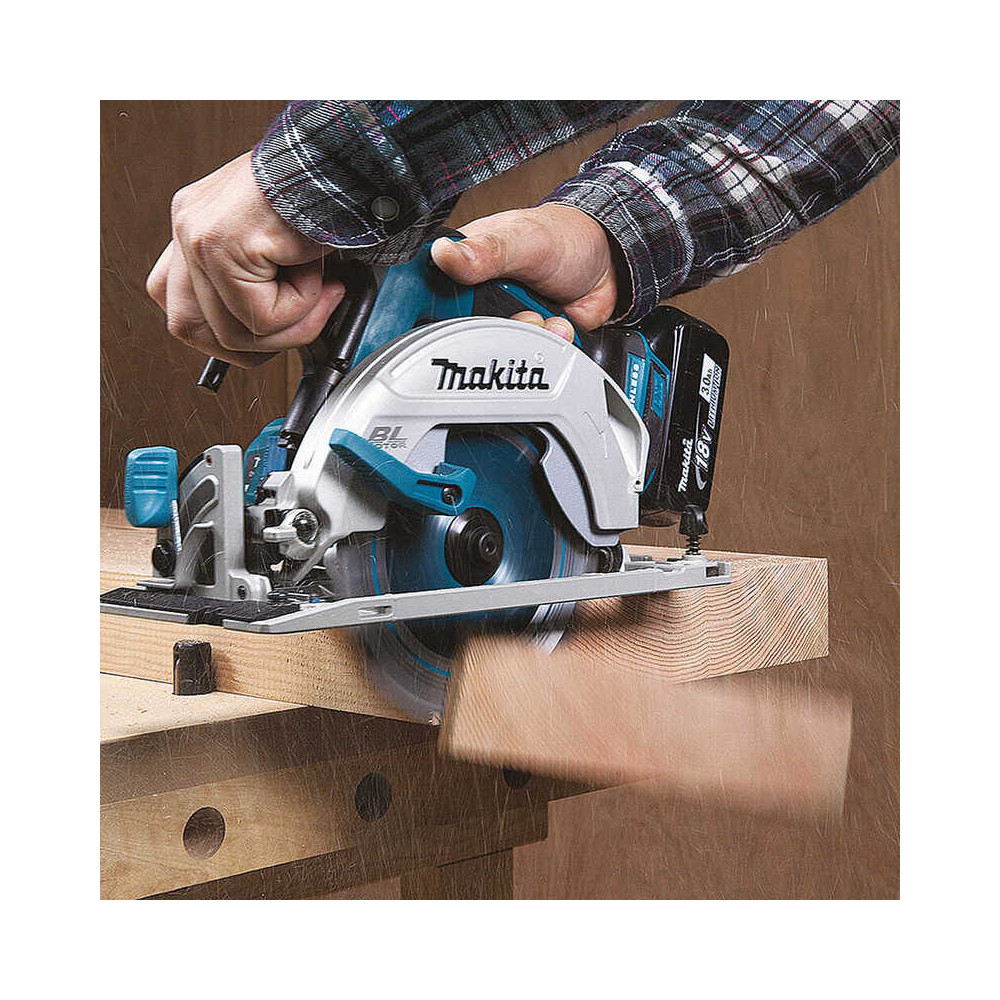 Scie circulaire Makita DHS680RGJ 18V 2 x 6,0 Ah