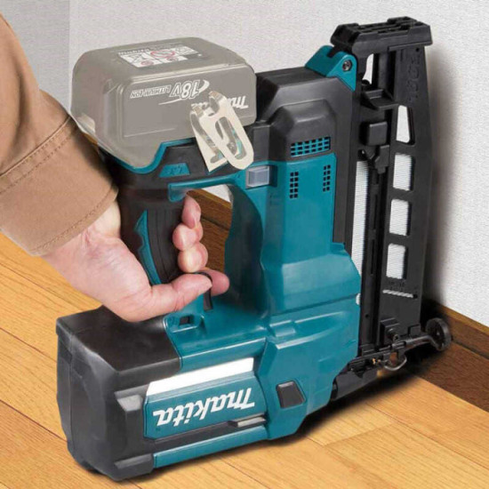 Cloueur de finition sans fil Makita DBN600RTJ