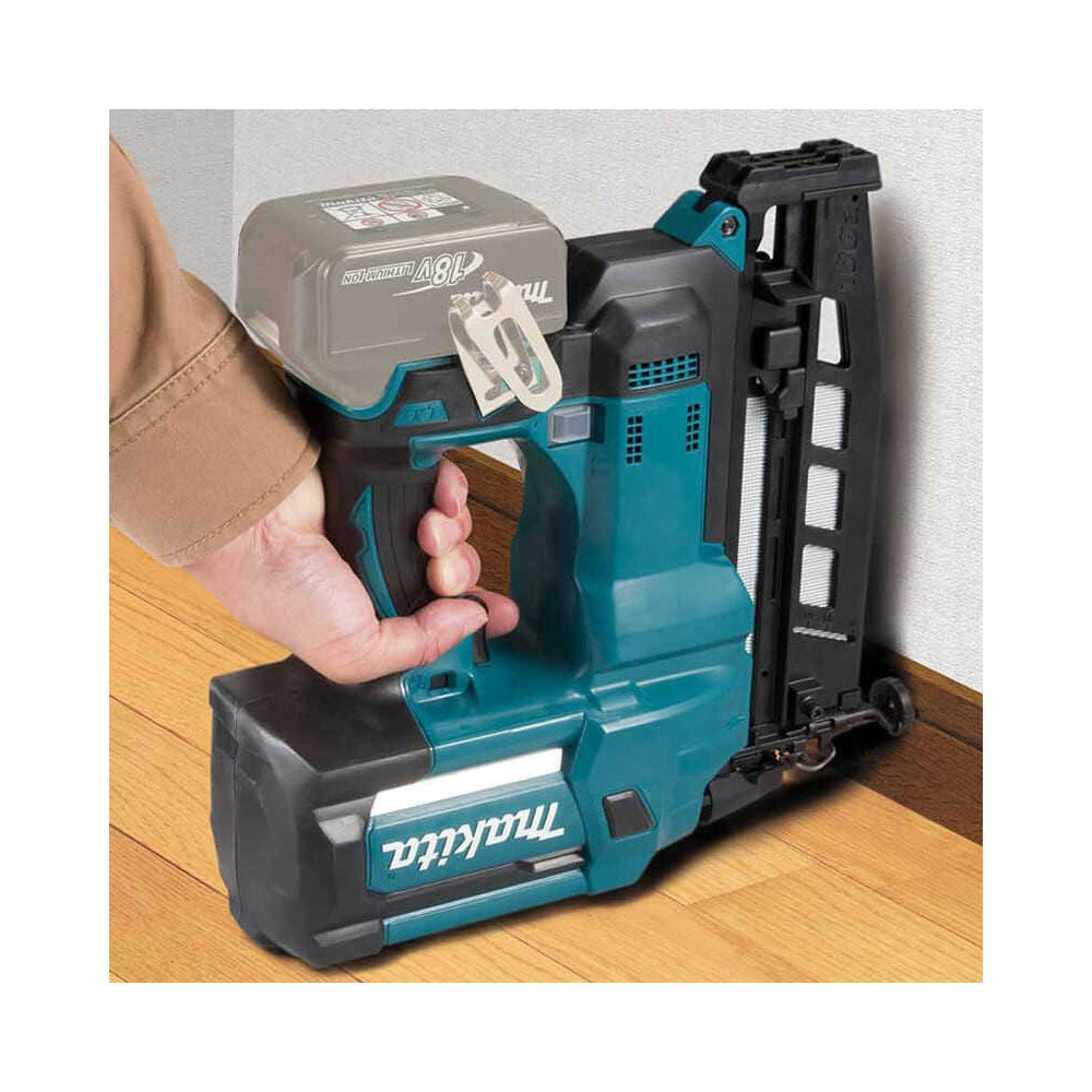 Cloueur de finition sans fil Makita DBN600RTJ