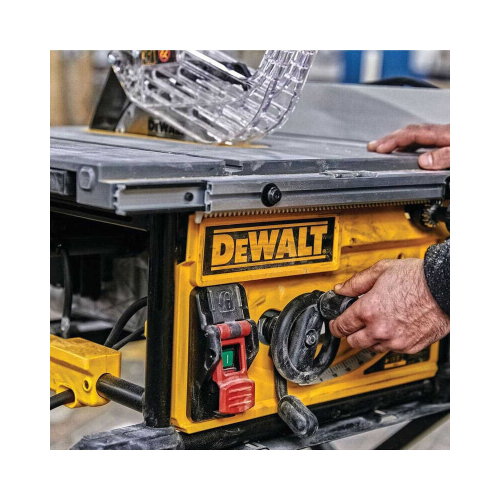 Scie circulaire sur table DeWalt DWE7492-QS