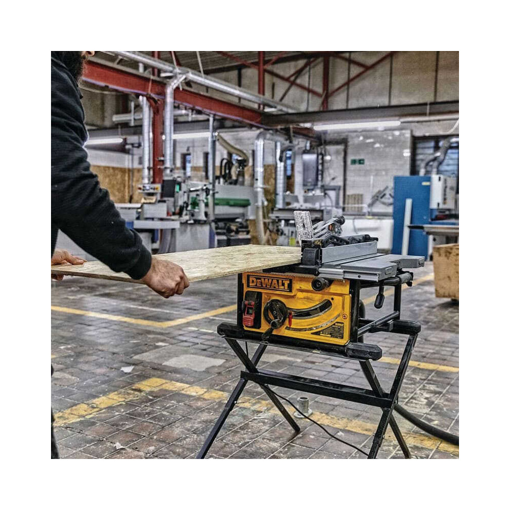 Scie circulaire sur table DeWalt DWE7492-QS