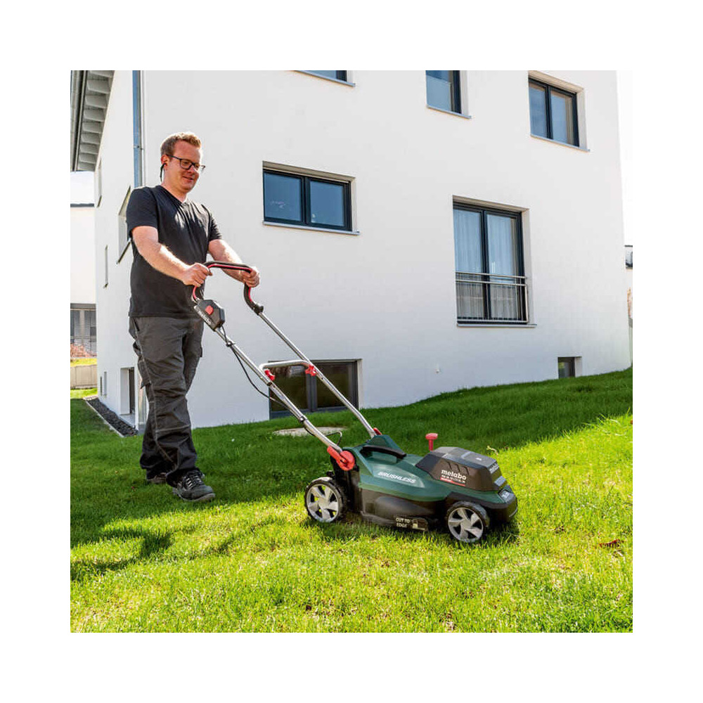 Tondeuse Metabo RM 36-18 LTX BL 36 36V coupe 36 cm
