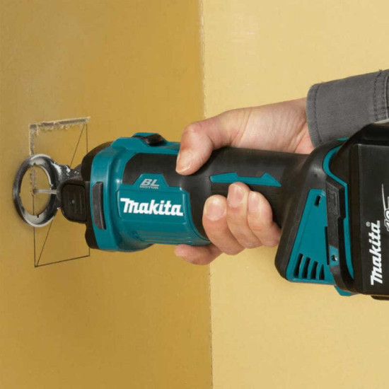 Affleureuse Makita DCO181Z 18V brushless 32 000 tr/min