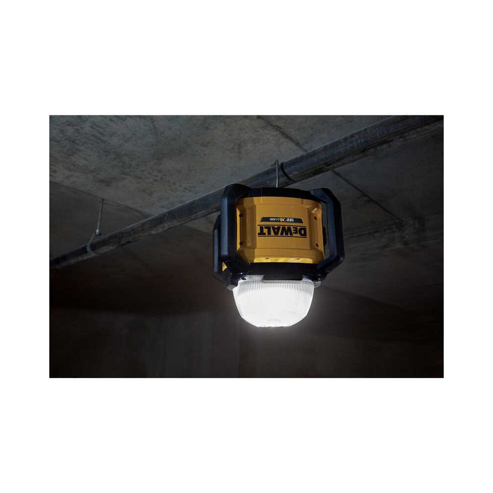 Projecteur DeWalt DCL074-XJ 18V XR 5 000 lumens 360°