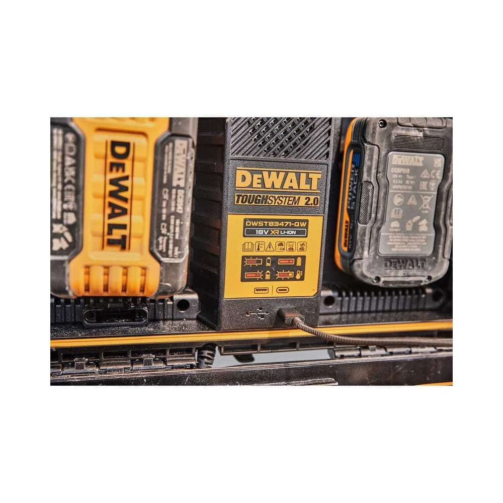 Chargeur DeWalt DWST83471
