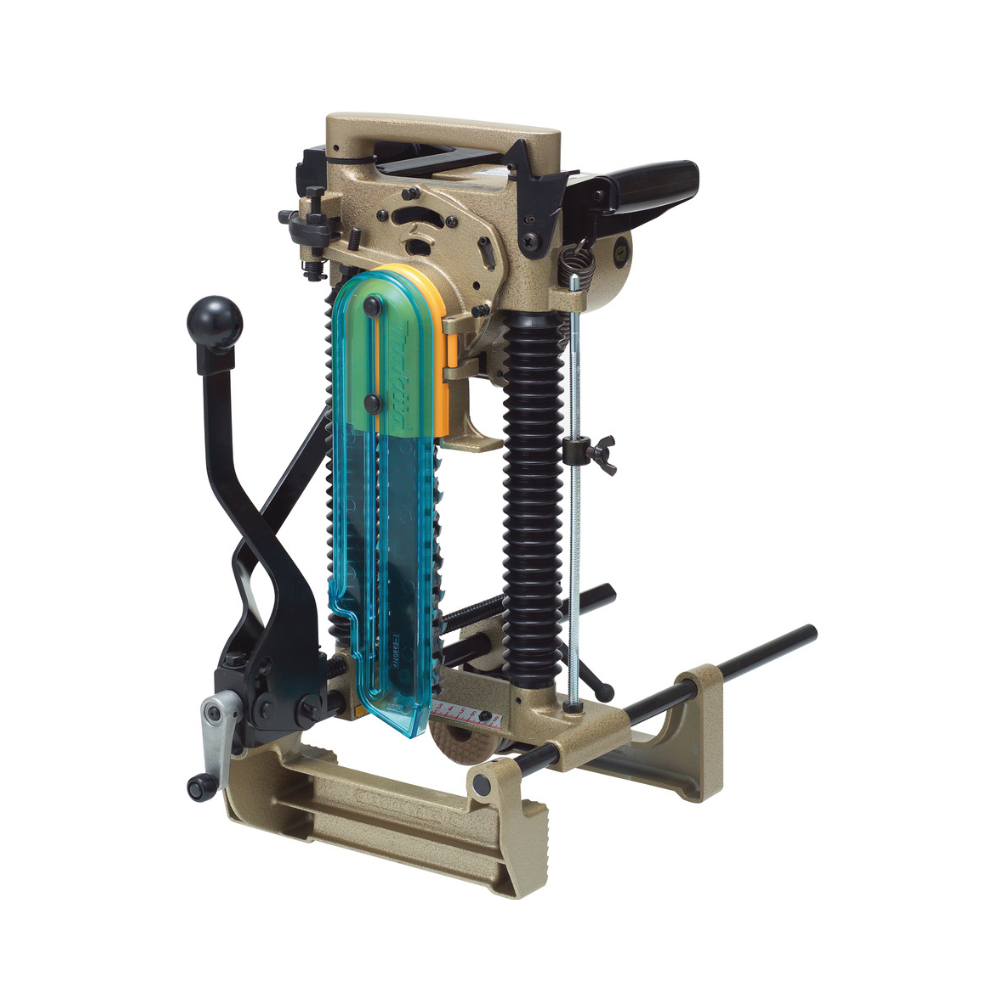 Mortaiseuse à chaîne Makita 7104L 1 140 W