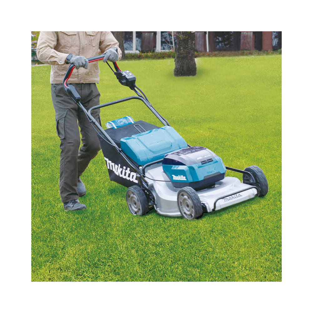 Tondeuse autotractée Makita DLM533PT4 36V 53 cm 4 x 5,0 Ah HT