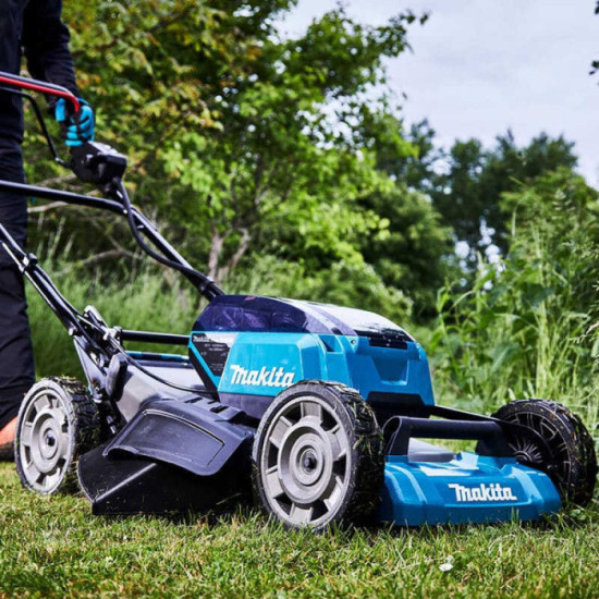 Tondeuse autotractée Makita DLM532PT4 36V 53 cm 4 x 5,0 Ah HT