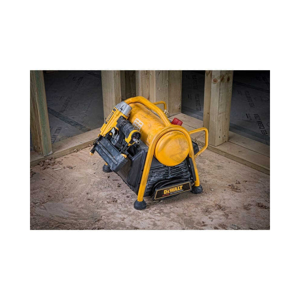Compresseur DeWalt DPC6MRC-QS