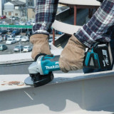 Meuleuse d'angle Makita DGA504RFJ 2 x 3,0 Ah